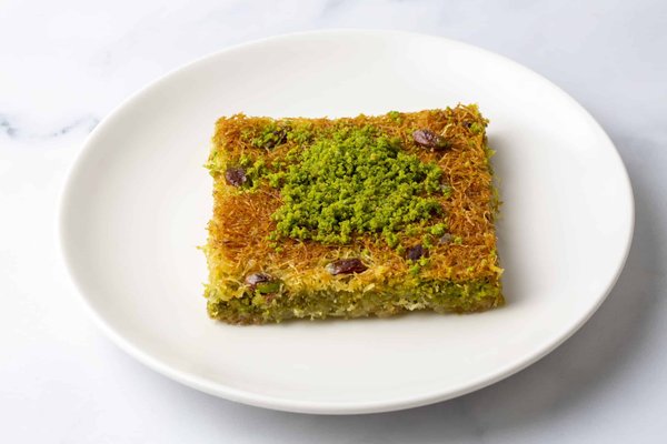 How to Make a Perfect Spanish Tortilla de Patatas with a Creamy Center?